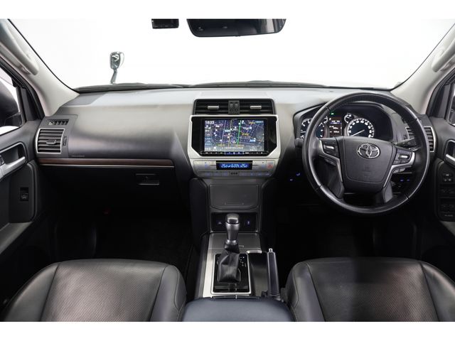 TOYOTA LANDCRUISER PRADO 2021 Image 31