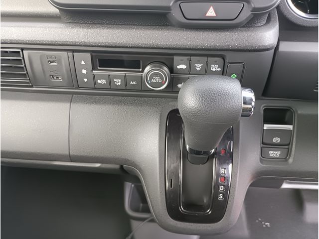 HONDA N BOX CUSTOM 4WD 2024 Image 31