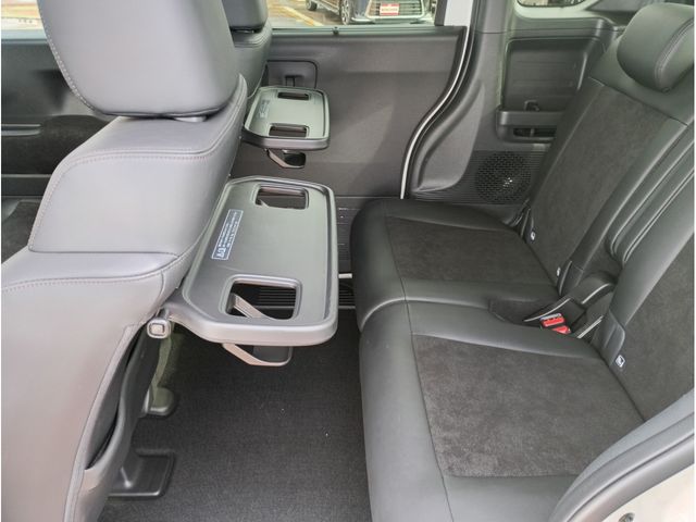 HONDA N BOX CUSTOM 4WD 2024 Image 31