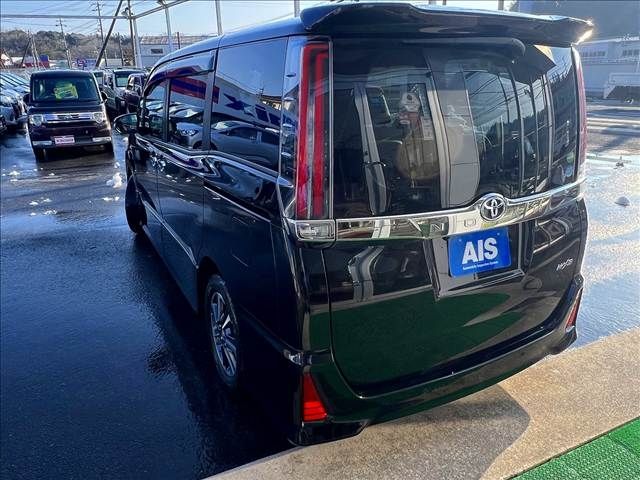 TOYOTA NOAH 2019 Image 31
