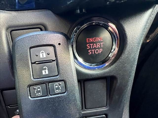 TOYOTA NOAH 2019 Image 31