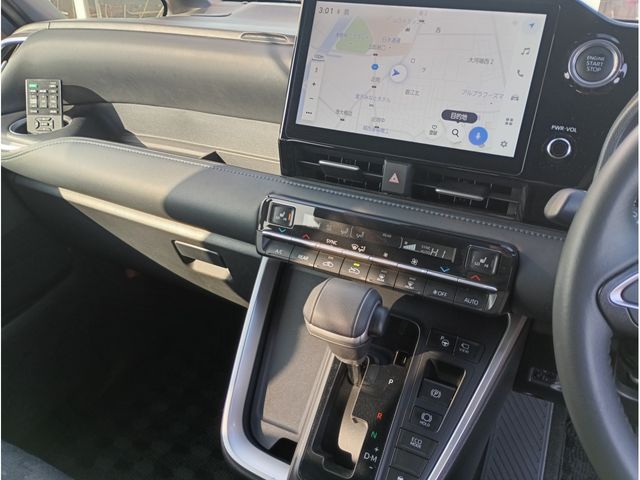 TOYOTA VOXY 2023 Image 31