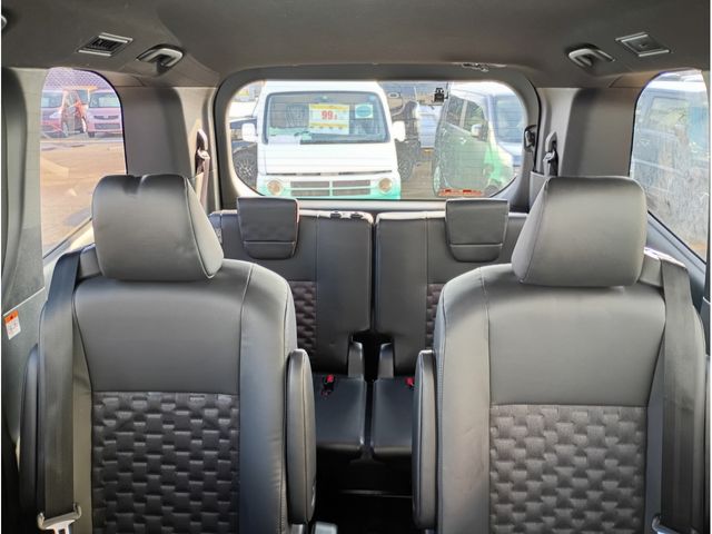 TOYOTA VOXY 2023 Image 31