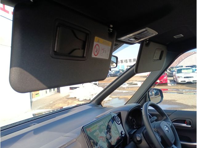 TOYOTA VOXY 2023 Image 31