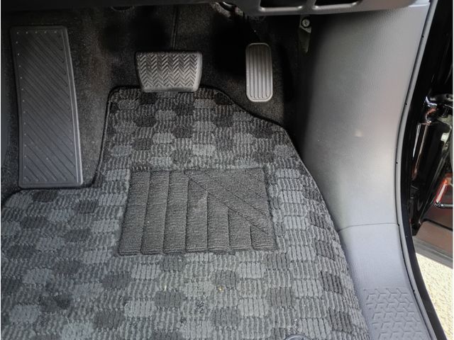 TOYOTA VOXY 2023 Image 31