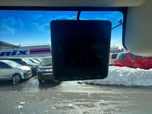 HONDA N BOX 2021 Image 31