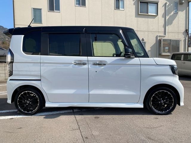 HONDA N BOX 2021 Image 31