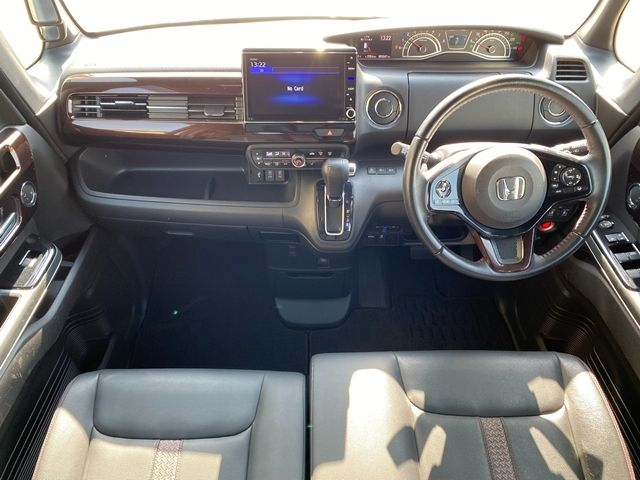 HONDA N BOX 2021 Image 31