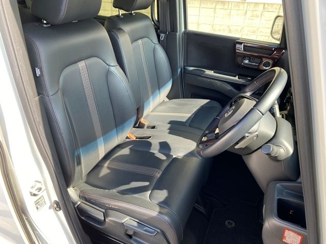 HONDA N BOX 2021 Image 31