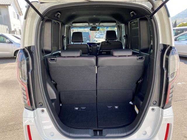 HONDA N BOX 2021 Image 31