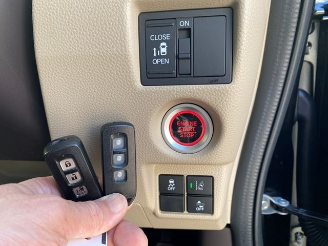 HONDA N BOX 2020 Image 31