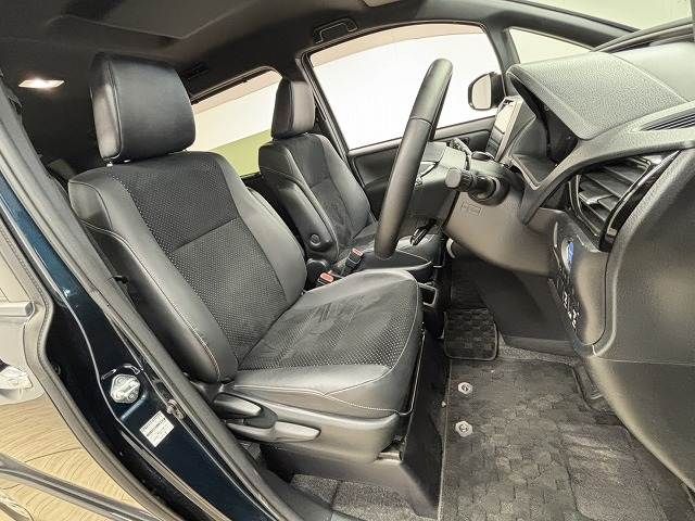 TOYOTA VOXY HYBRID 2021 Image 31