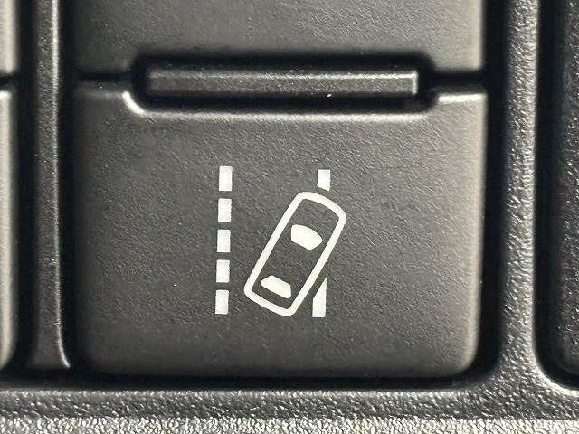 TOYOTA VOXY HYBRID 2021 Image 31