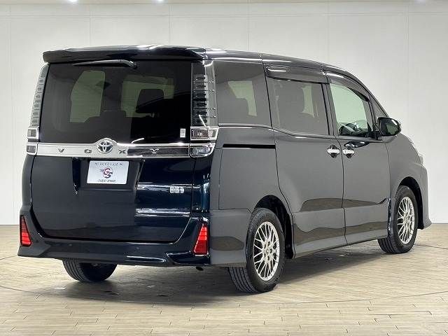 TOYOTA VOXY HYBRID 2021 Image 31