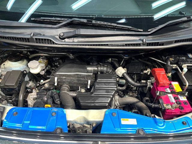 SUZUKI WAGON R 2018 Image 31