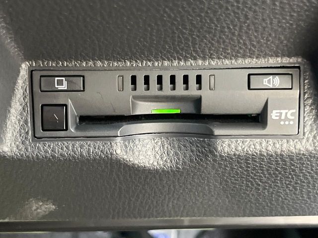 TOYOTA YARIS CROSS HYBRID 2023 Image 31