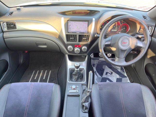 SUBARU IMPREZA WRX 5DOOR 2011 Image 31