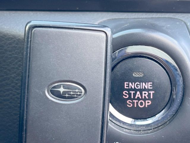 SUBARU IMPREZA WRX 5DOOR 2011 Image 31