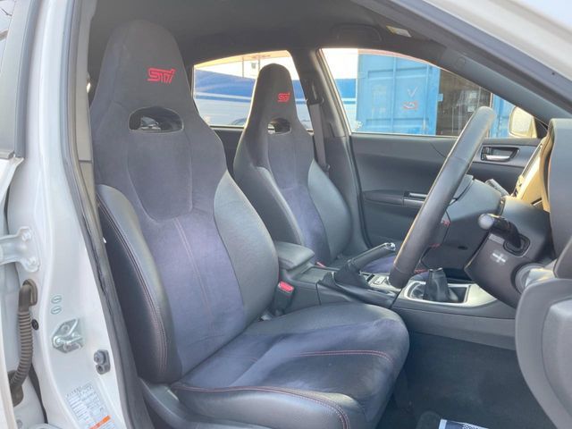 SUBARU IMPREZA WRX 5DOOR 2011 Image 31