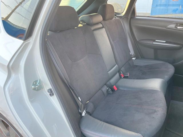 SUBARU IMPREZA WRX 5DOOR 2011 Image 31