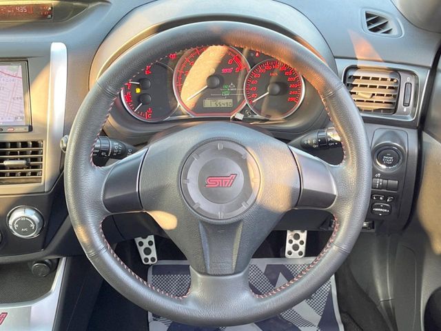 SUBARU IMPREZA WRX 5DOOR 2011 Image 31