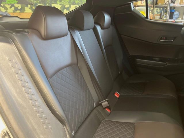 TOYOTA C-HR 2018 Image 31