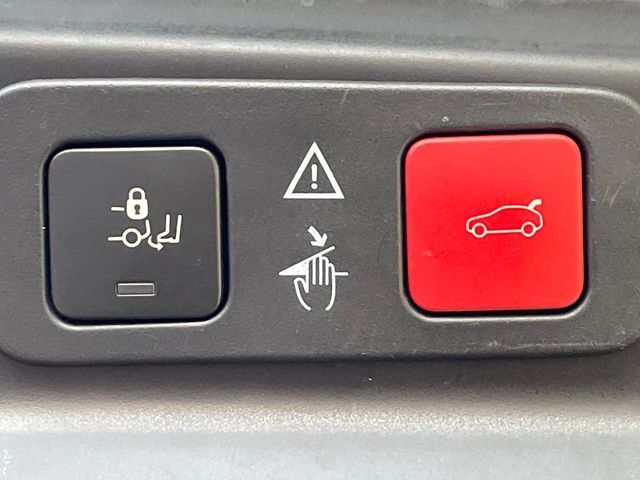 PEUGEOT 5008 2017 Image 31