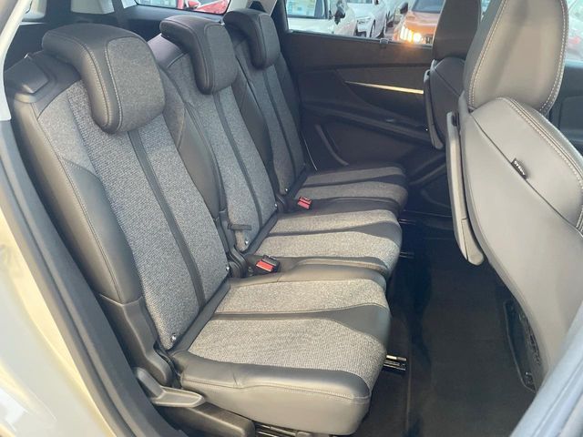 PEUGEOT 5008 2017 Image 31