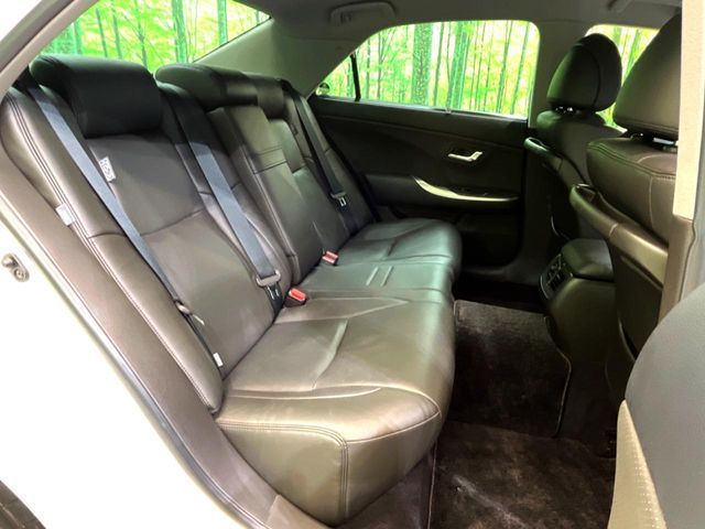 TOYOTA CROWN SEDAN HYBRID 2010 Image 31