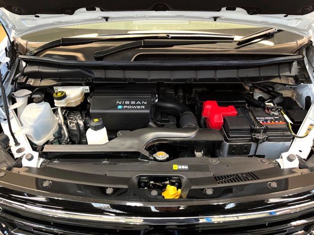 NISSAN SERENA  WG 2025 Image 31