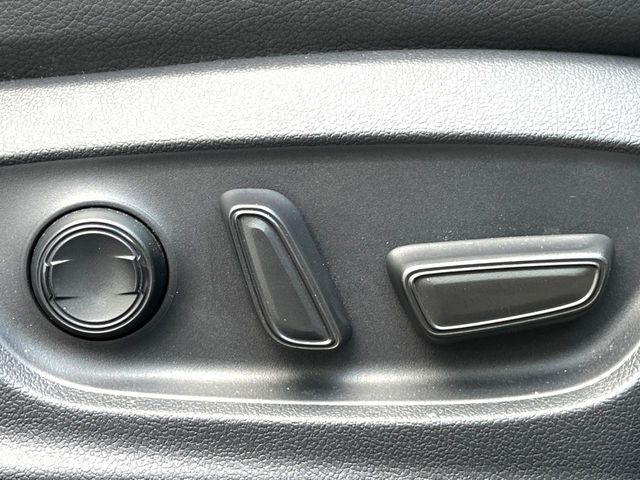 TOYOTA CAMRY HYBRID 2020 Image 31