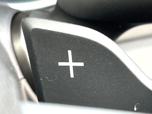 TOYOTA CAMRY HYBRID 2020 Image 31