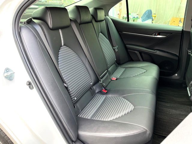 TOYOTA CAMRY HYBRID 2020 Image 31