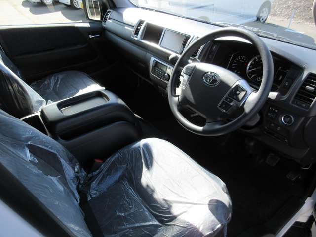 TOYOTA HIACE WAGON 4WD 2025 Image 31