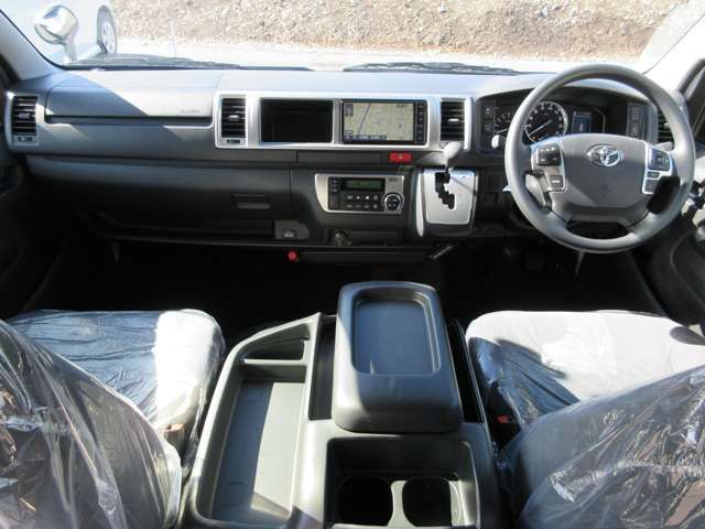 TOYOTA HIACE WAGON 4WD 2025 Image 31