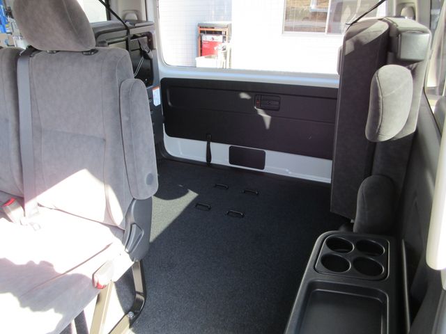 TOYOTA HIACE WAGON 4WD 2025 Image 31