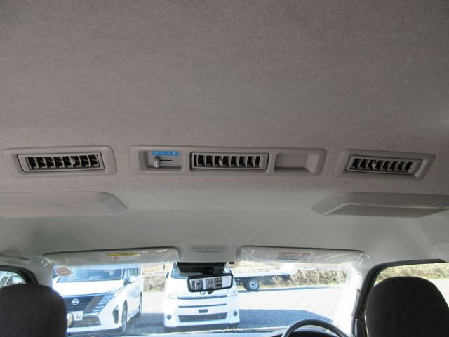 TOYOTA HIACE WAGON 4WD 2025 Image 31