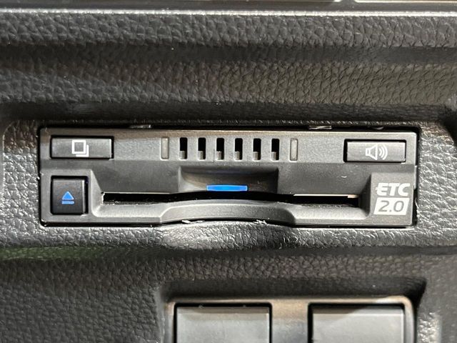 TOYOTA COROLLA CROSS HYBRID 2023 Image 31