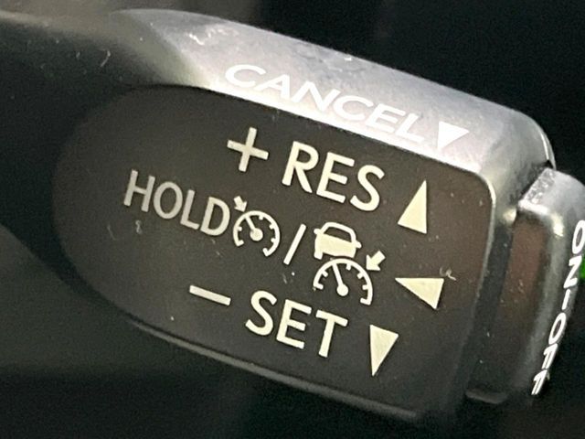 TOYOTA PRIUS 2018 Image 31