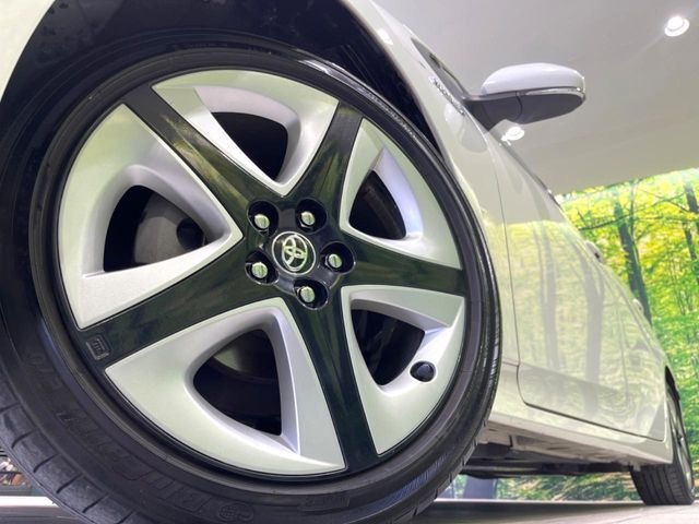 TOYOTA PRIUS 2018 Image 31