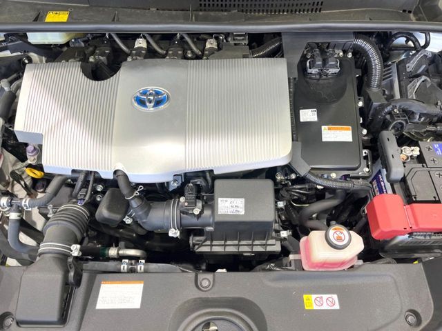 TOYOTA PRIUS 2018 Image 31