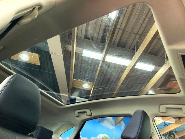 TOYOTA LEXUS NX300H 2017 Image 31