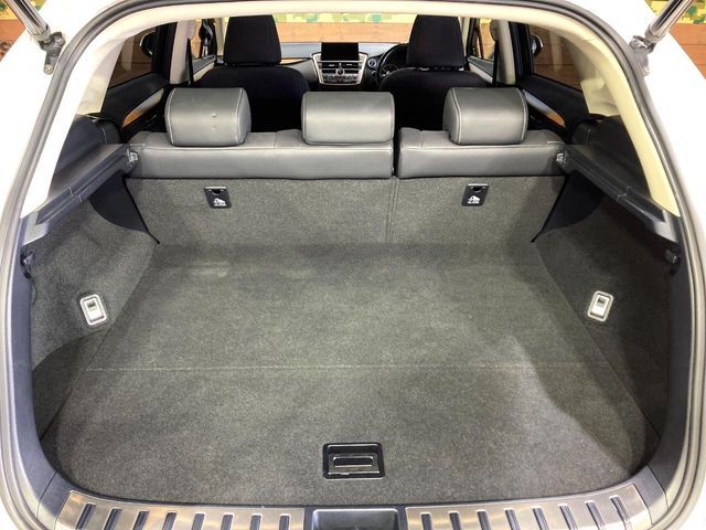 TOYOTA LEXUS NX300H 2017 Image 31