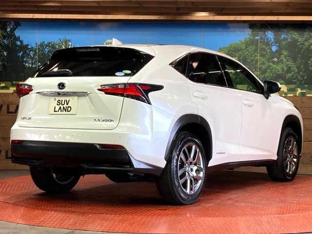 TOYOTA LEXUS NX300H 2017 Image 31