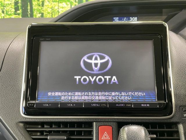 TOYOTA VOXY 2014 Image 31