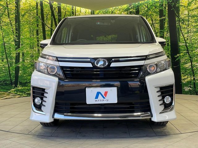 TOYOTA VOXY 2014 Image 31