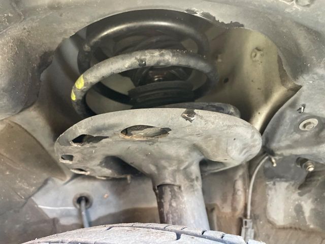 TOYOTA VOXY 2014 Image 31