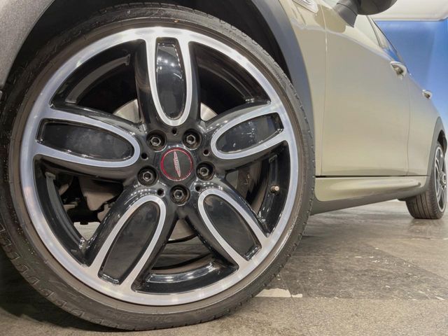 BMW MINI COOPER S 5DOOR 2019 Image 31