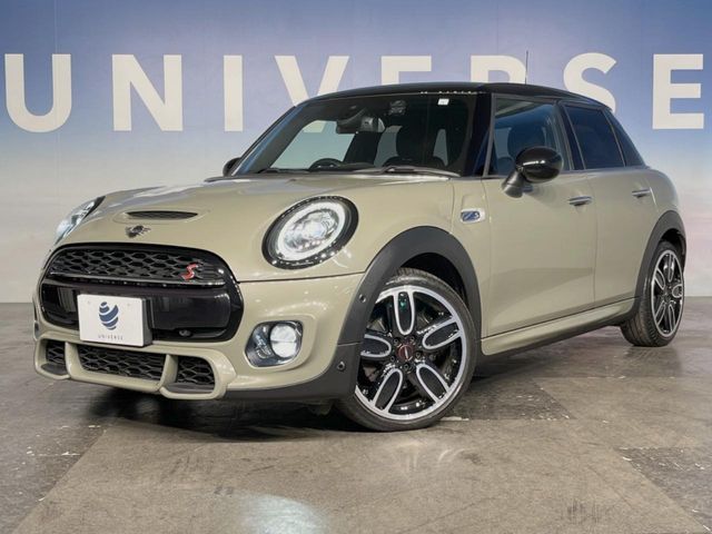 BMW MINI COOPER S 5DOOR 2019 Image 31