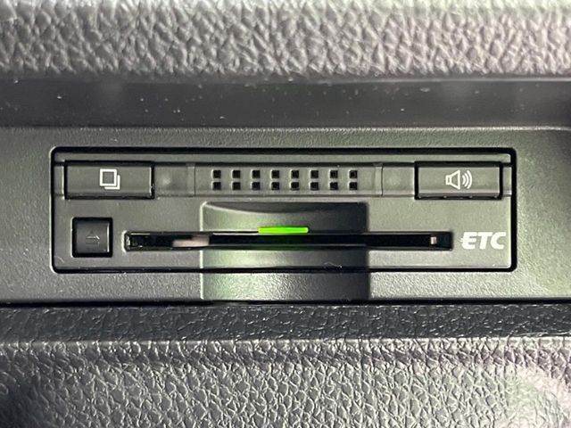 TOYOTA VOXY 2015 Image 31